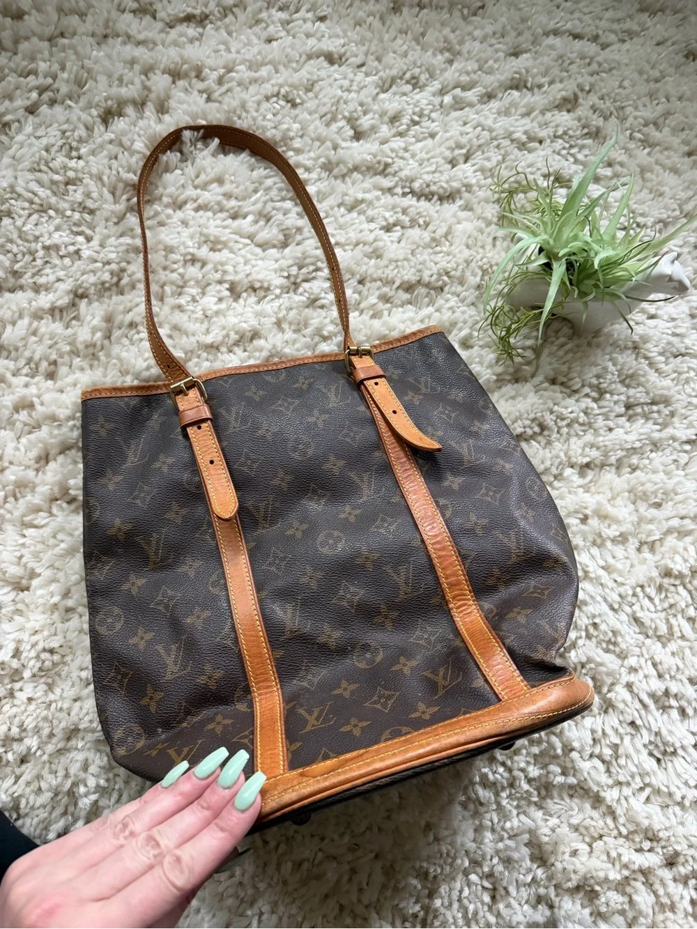 Louis Vuitton Brown Monogram Canvas Tote with Vachetta Handles and Round Base - Picture 6 of 12